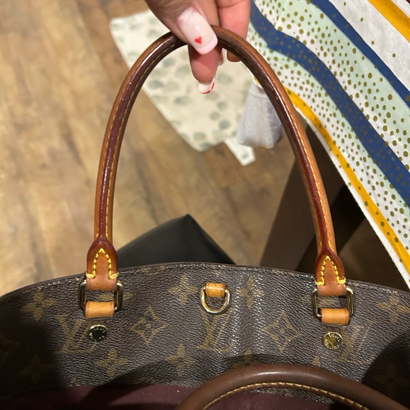 Louis Vuitton Montaige MM - Picture 2 of 8